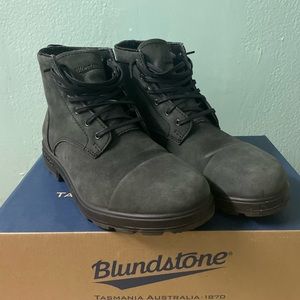 Laced up blundstone boots